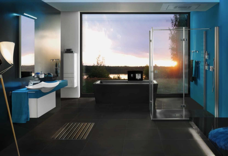 Image représentant une douche de marque Roth dans un exemple de salle de bain